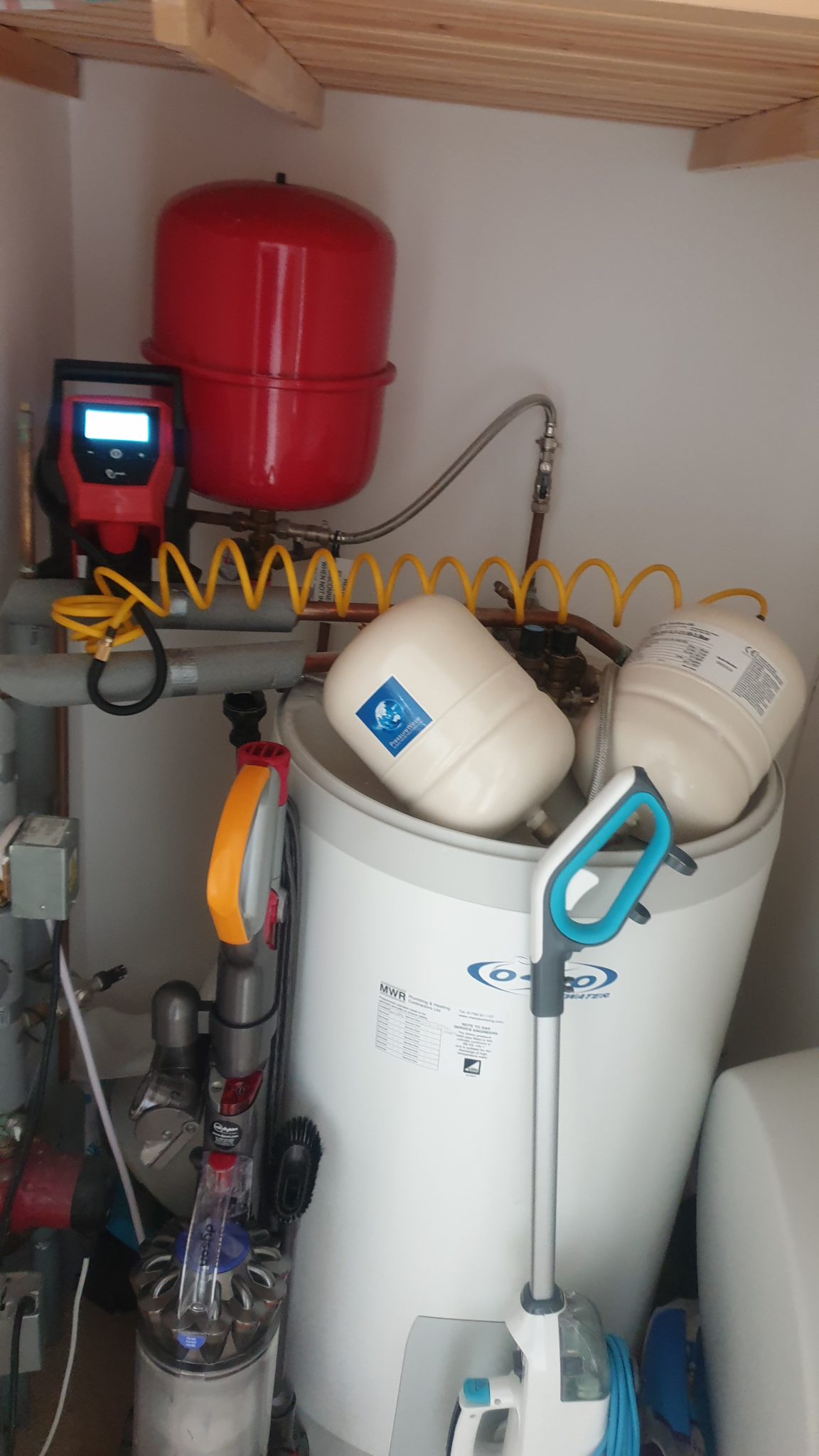 Swindon pressurised hot water cylinder service, free with a boiler